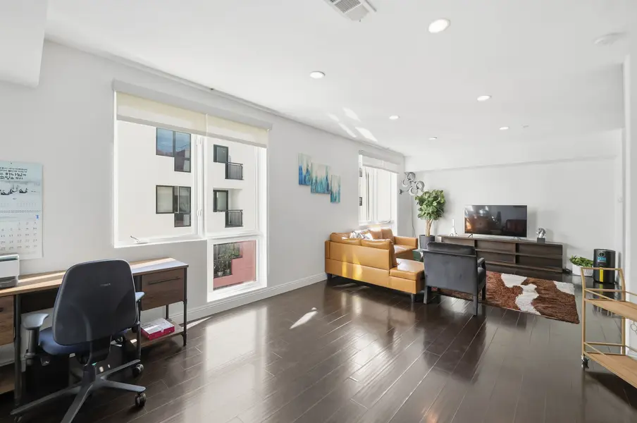 1234 Wilshire Blvd #421, Los Angeles, CA 90017-1902
