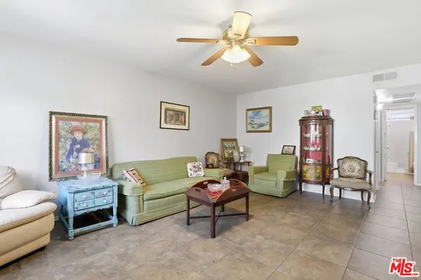 11813 Runnymede St #30, North Hollywood, CA 91602