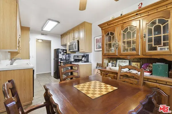 11813 Runnymede St #30, North Hollywood, CA 91602