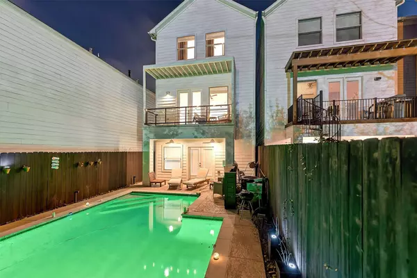 5227 Nett ST, Houston, TX 77007