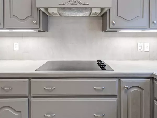 10631 Del Monte DR, Houston, TX 77042