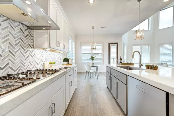 13703 Northwood Meadow CIR, Houston, TX 77077