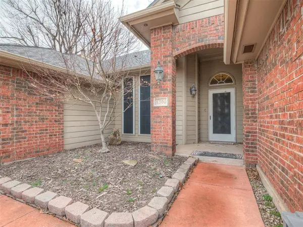 8300 NW 107th ST, Oklahoma City, OK 73162