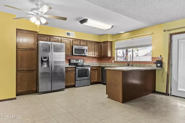 17244 N 29TH Avenue, Phoenix, AZ 85053