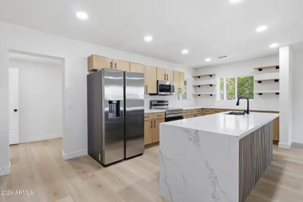 3144 N 34TH Street, Phoenix, AZ 85018