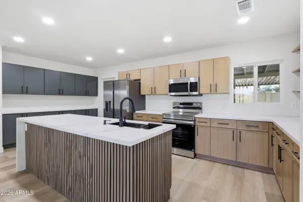 3144 N 34TH Street, Phoenix, AZ 85018