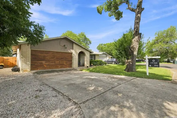 6806 Castlerae, San Antonio, TX 78239