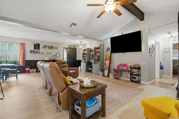 6806 Castlerae, San Antonio, TX 78239