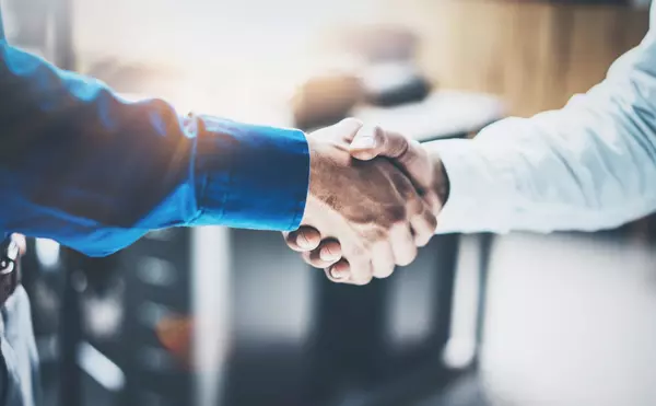 Maximizing Your Advantage: Seller Negotiation Tactics in a Seller’s Market