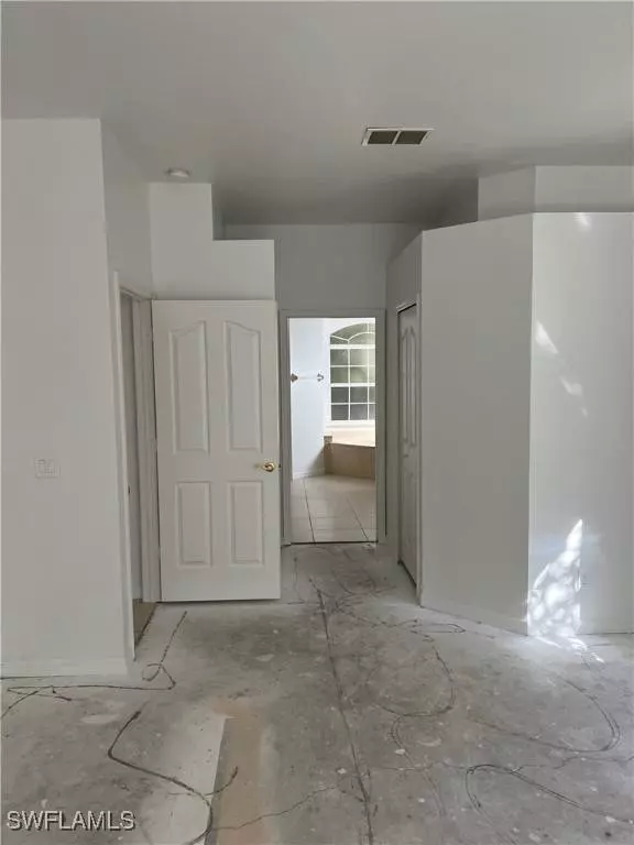 3701 Eagle Pass ST, North Port, FL 34286