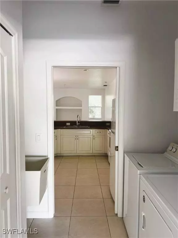 3701 Eagle Pass ST, North Port, FL 34286