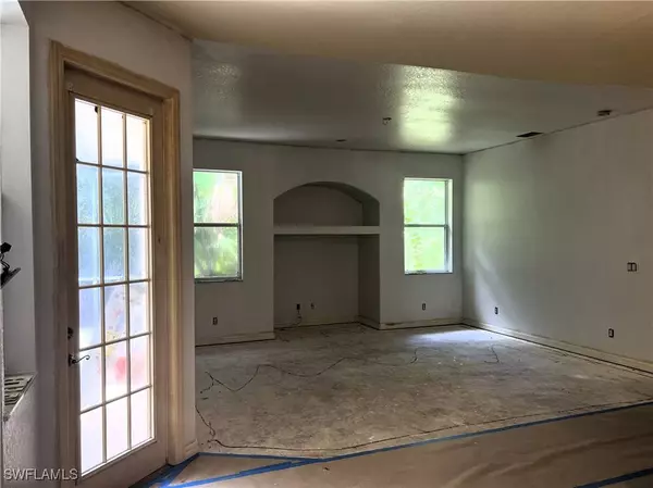 3701 Eagle Pass ST, North Port, FL 34286