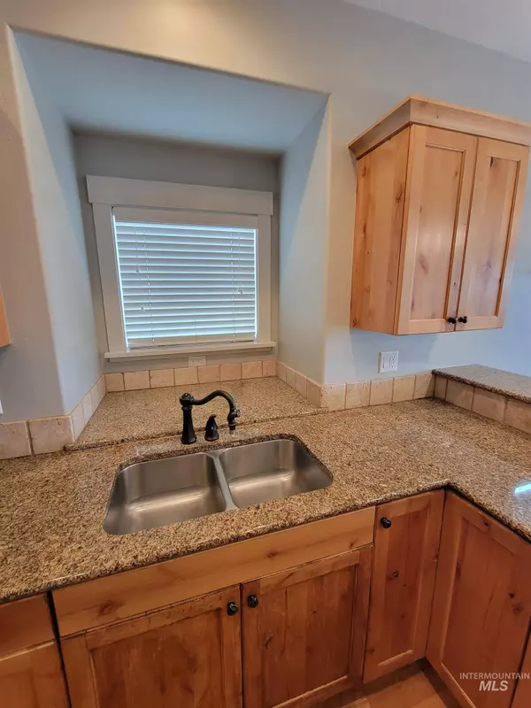 6077 Manzanita, Boise, ID 83709