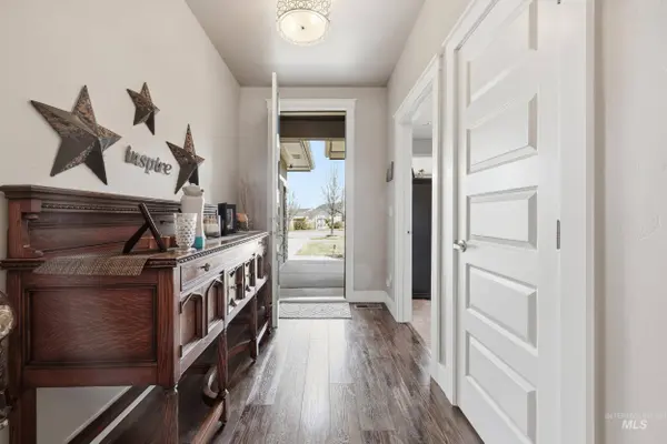 11361 Bakula, Boise, ID 83709