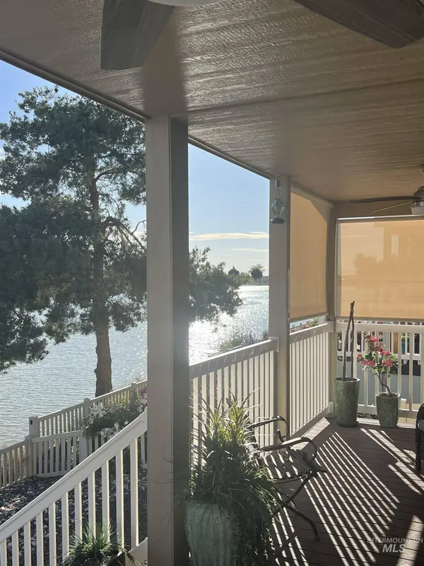 2295 Blue Lake Lane, Boise, ID 83716