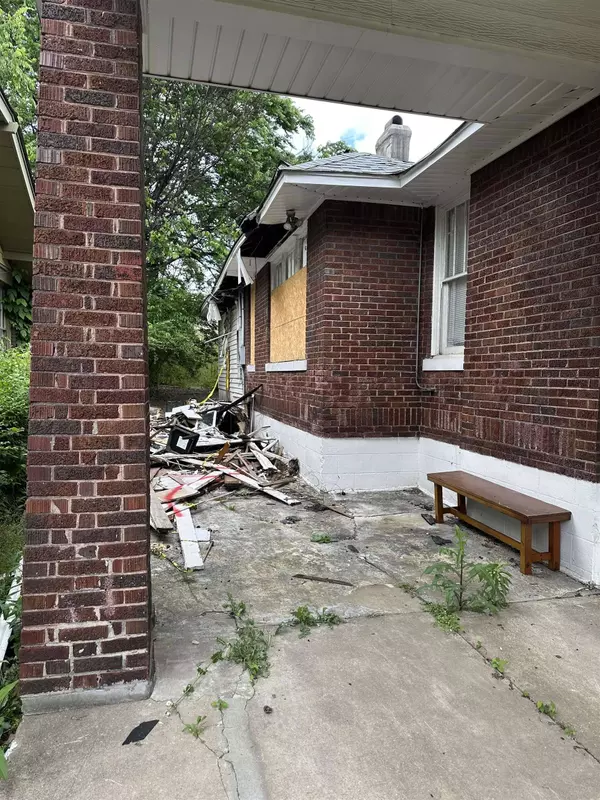 1534 WAVERLY AVE, Memphis, TN 38106