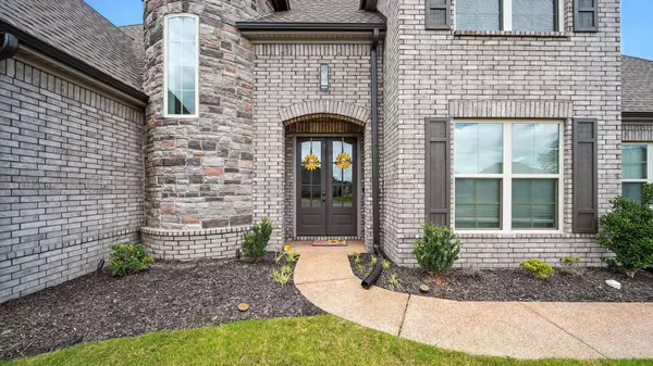 720 WOODLAND FOX CV, Cordova, TN 38018