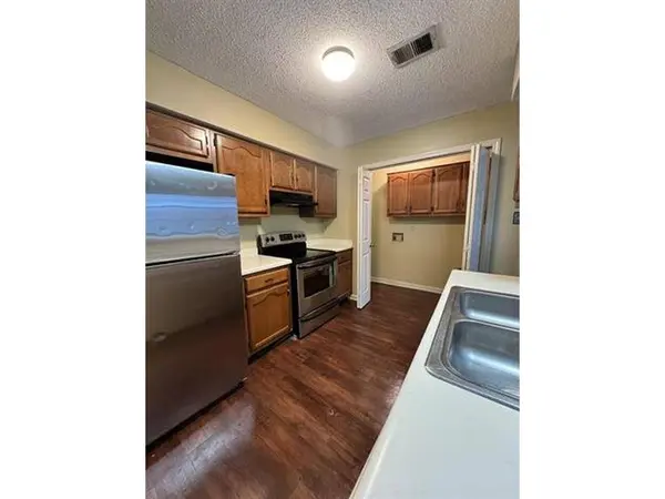 5879 JARDIN PL, Memphis, TN 38141