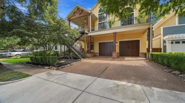906 HARBOR BEND RD