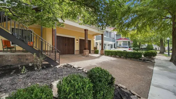 906 HARBOR BEND RD, Memphis, TN 38103