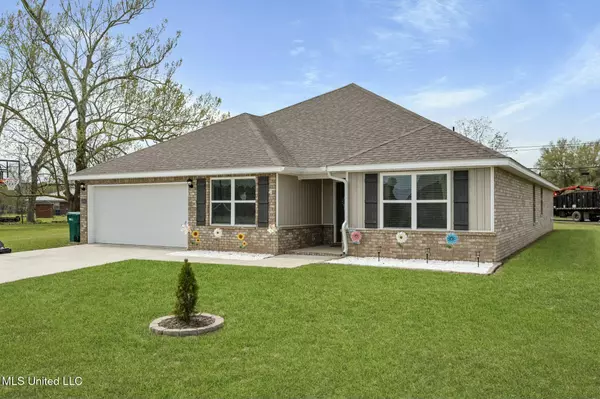 15361 Leighwood Lane, Biloxi, MS 39532