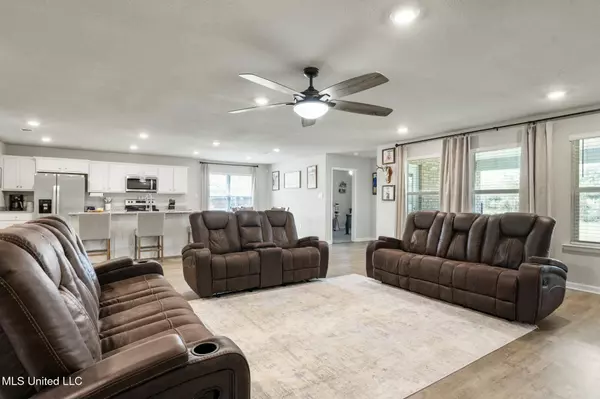 15361 Leighwood Lane, Biloxi, MS 39532