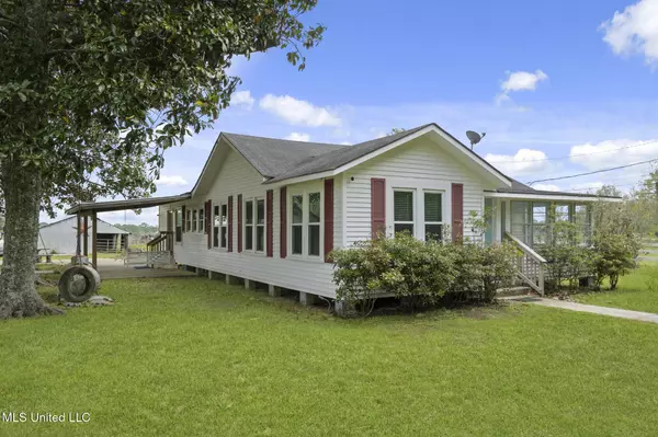 2910 Ms-53, Poplarville, MS 39470