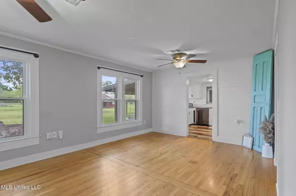 2910 Ms-53, Poplarville, MS 39470