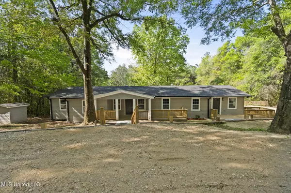 370 Mcgregor Street, Wiggins, MS 39577