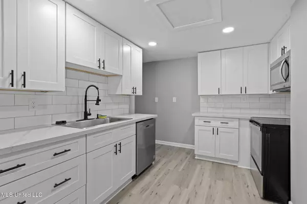 370 Mcgregor Street, Wiggins, MS 39577