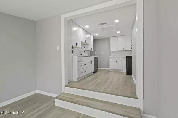 370 Mcgregor Street, Wiggins, MS 39577