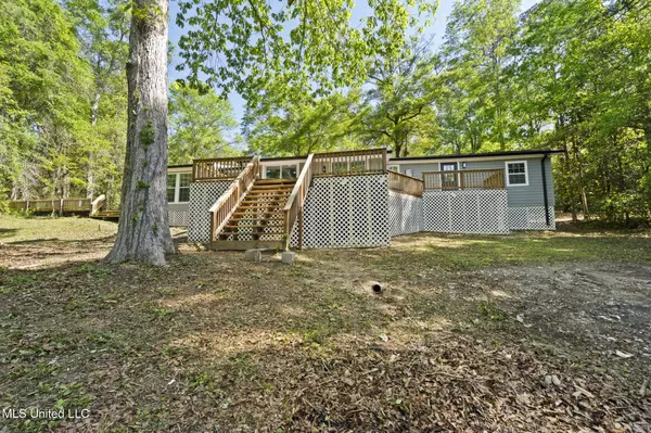 370 Mcgregor Street, Wiggins, MS 39577