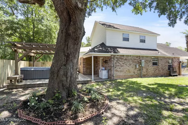 4504 E Magnolia Cove, D'iberville, MS 39540