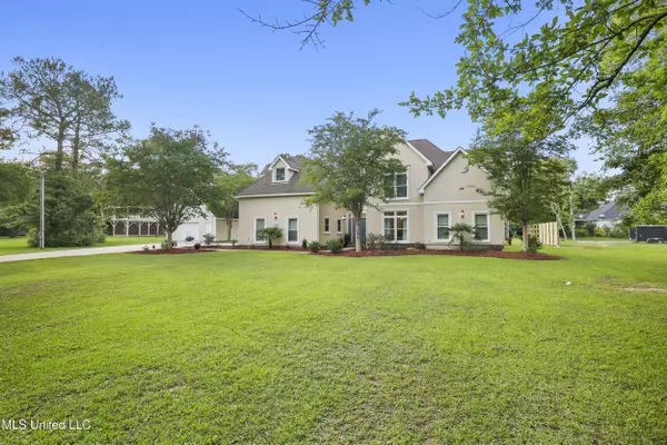 9500 W Oaklawn Road, Biloxi, MS 39532