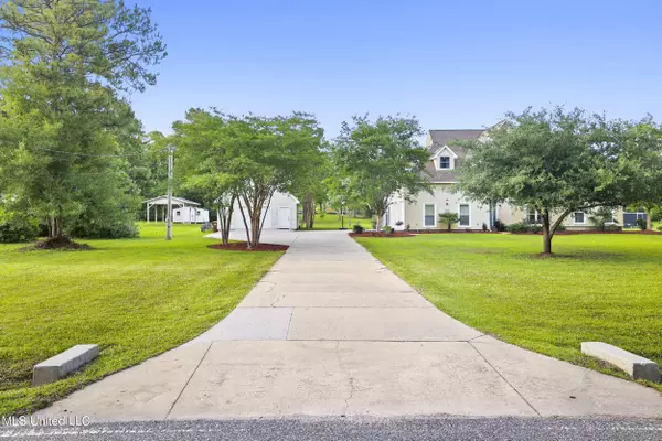 9500 W Oaklawn Road, Biloxi, MS 39532