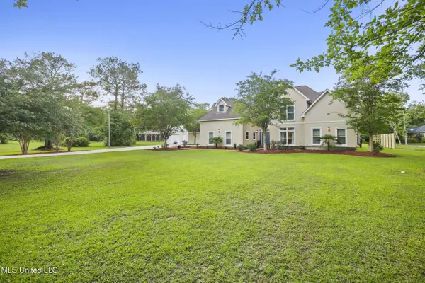 9500 W Oaklawn Road, Biloxi, MS 39532