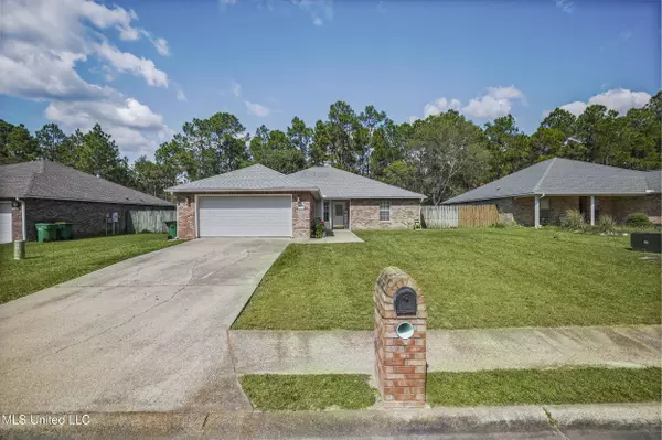 13221 Sunview Cove, Vancleave, MS 39565