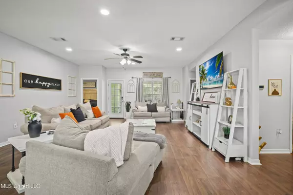 13221 Sunview Cove, Vancleave, MS 39565