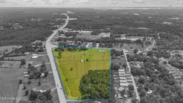 14500 Mcclellan Road, Biloxi, MS 39532