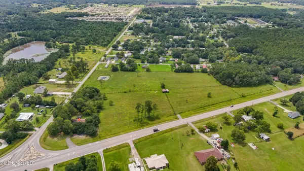 14500 Mcclellan Road, Biloxi, MS 39532