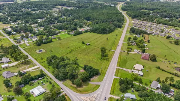 14500 Mcclellan Road, Biloxi, MS 39532