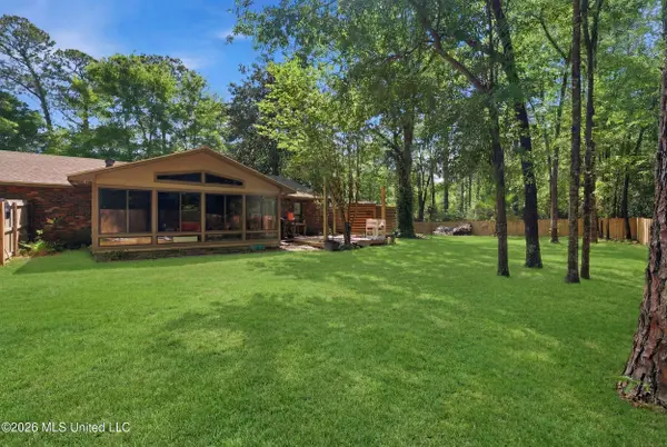 12523 Hudson Krohn, Biloxi, MS 39532