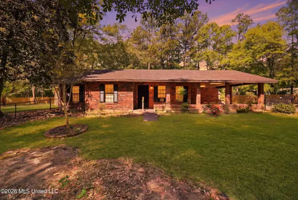 12523 Hudson Krohn, Biloxi, MS 39532