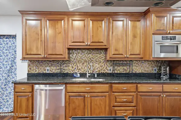 12523 Hudson Krohn, Biloxi, MS 39532