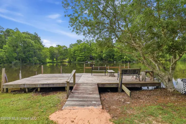 16 Chapel Lane, Perkinston, MS 39573