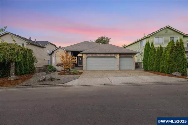 13002 Sierra Vista Dr, Lake Oswego, OR 97035