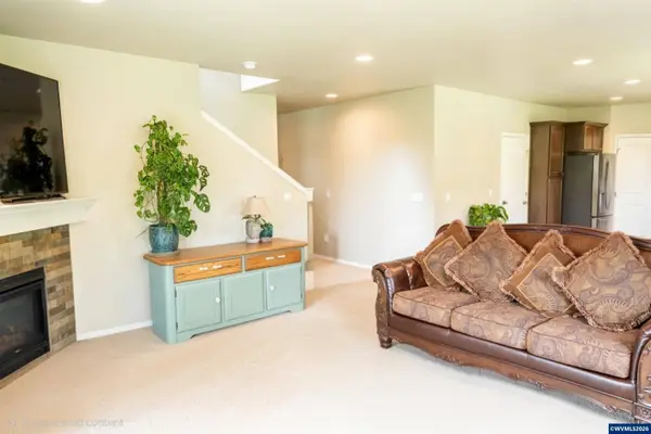 2344 Imperial Dr NW, Albany, OR 97321