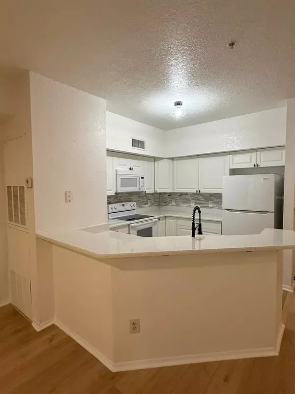 Altamonte Springs, FL 32714-3947,826 Camargo Way #307