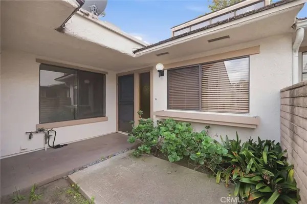 27 Dogwood S, Irvine, CA 92612