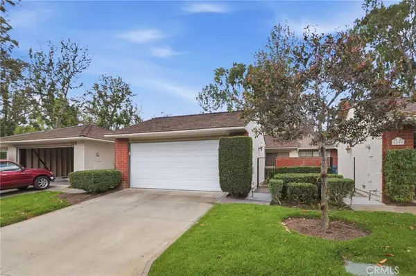 27 Dogwood S, Irvine, CA 92612